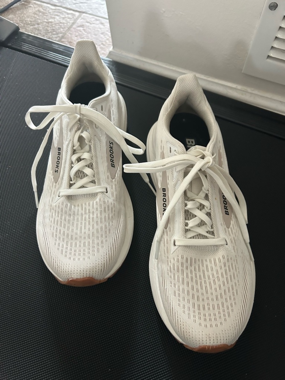 Brooks White Athletic Sneakers with Tan Toe Accents